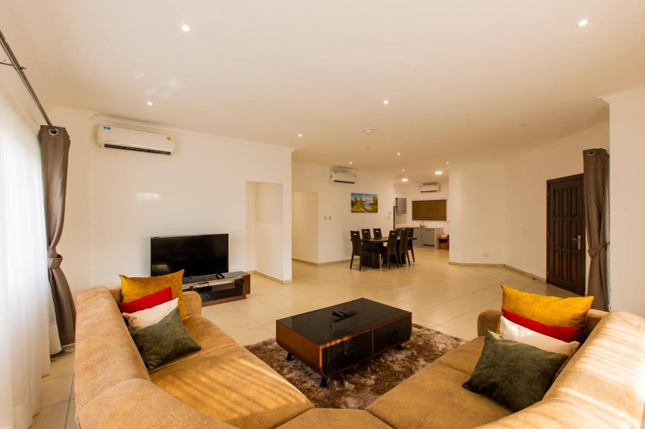 Accra Fine Suites - Holi Flats Airport Residential Eksteriør billede